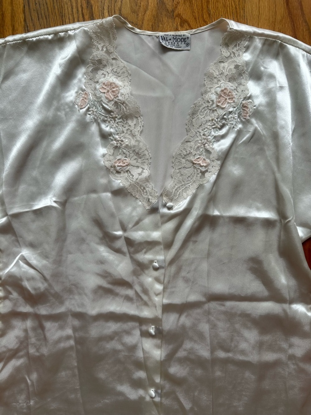 Vintage Val-Mode Ivory Satin Nightgown - Picture 7 of 11